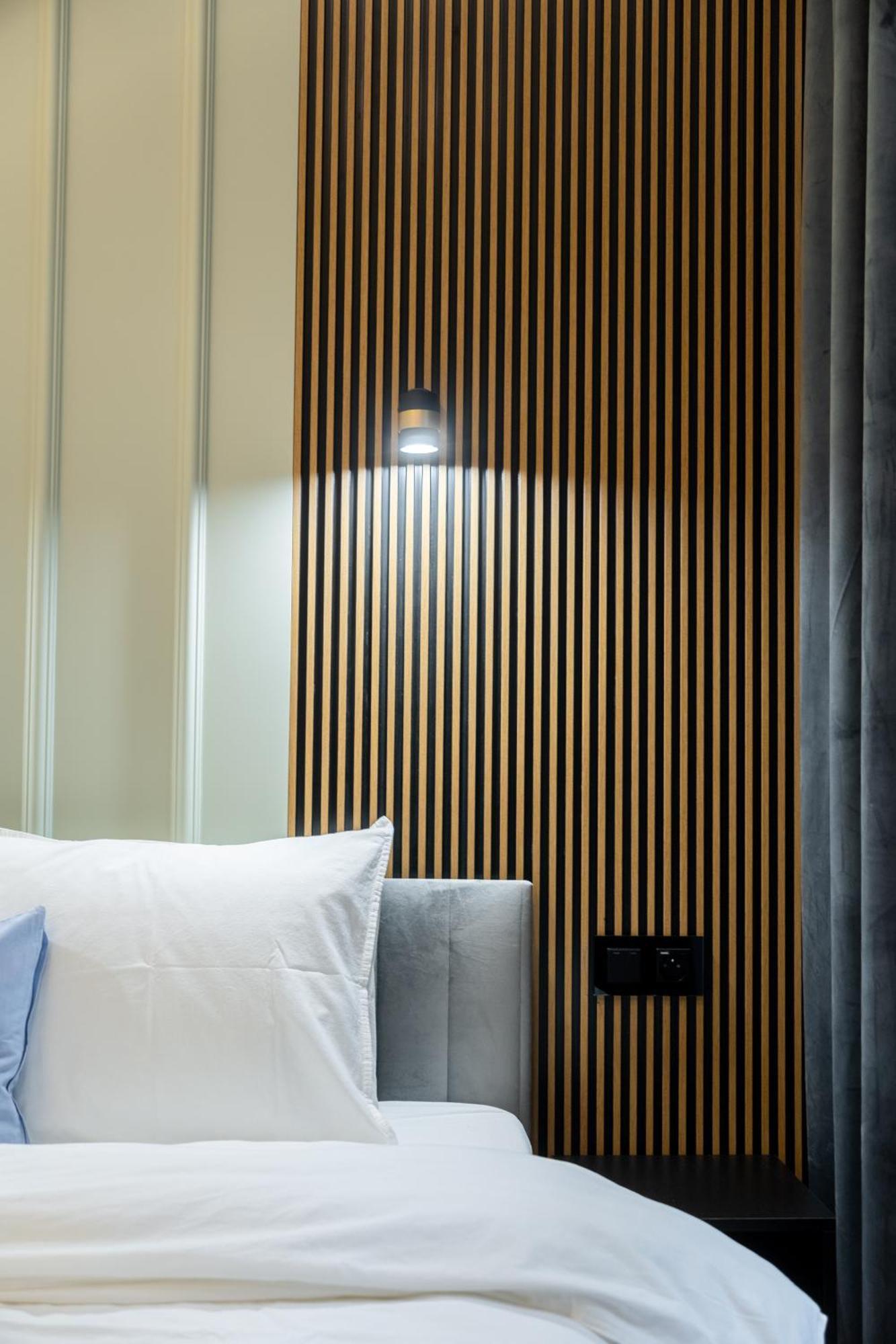 Charm & Comfort Renovated Gem In Old Town Sarego Apt B كراكوفيا المظهر الخارجي الصورة