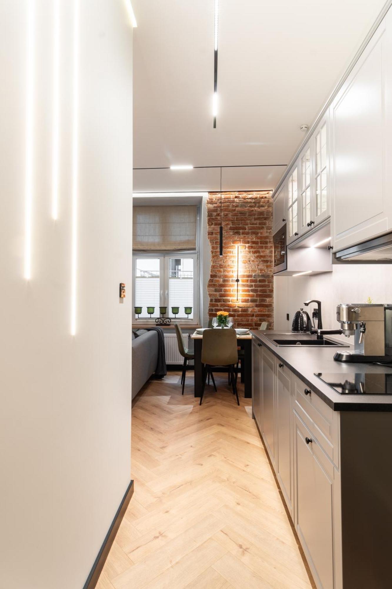 Charm & Comfort Renovated Gem In Old Town Sarego Apt B كراكوفيا المظهر الخارجي الصورة