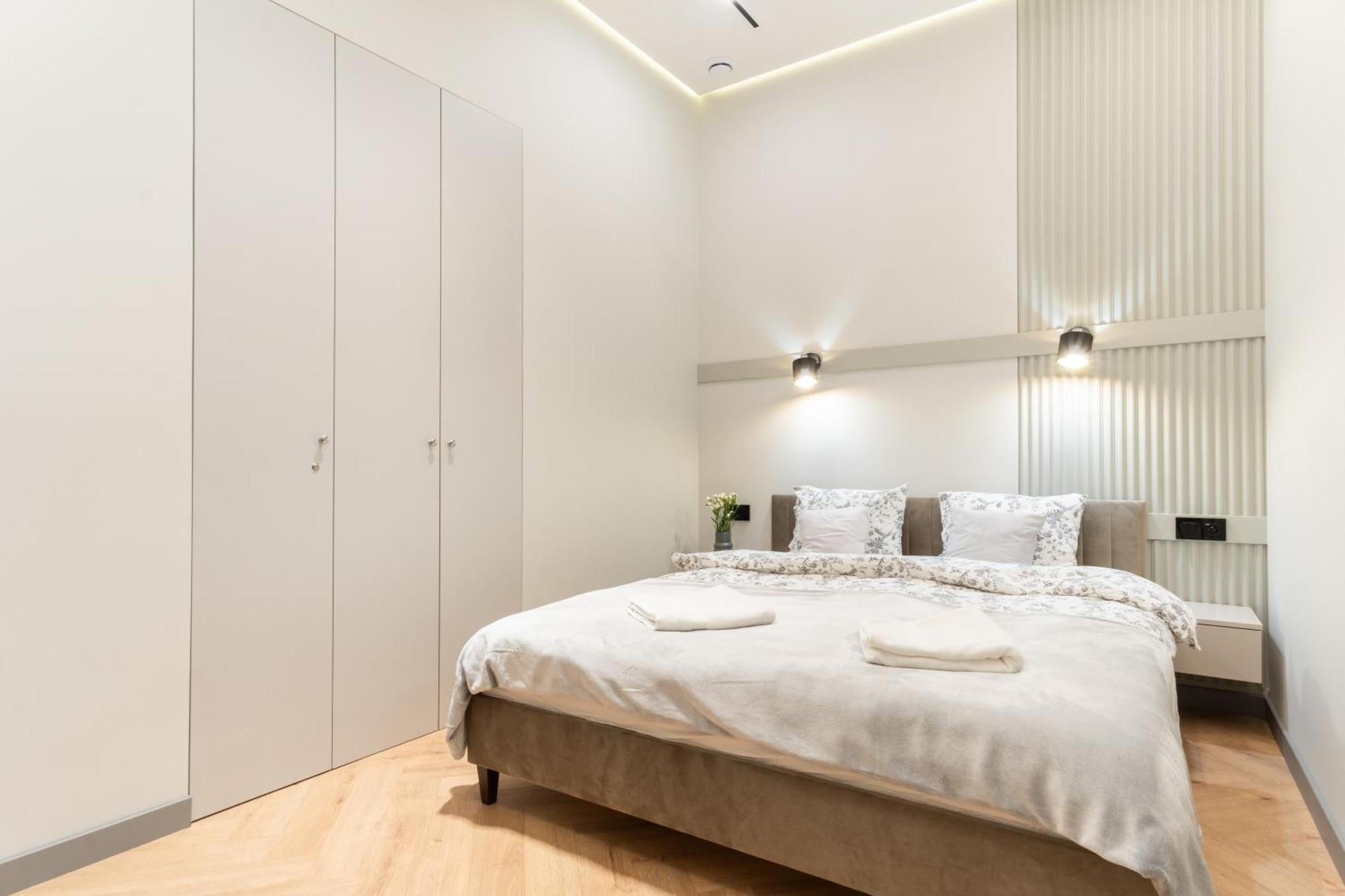 Charm & Comfort Renovated Gem In Old Town Sarego Apt B كراكوفيا المظهر الخارجي الصورة